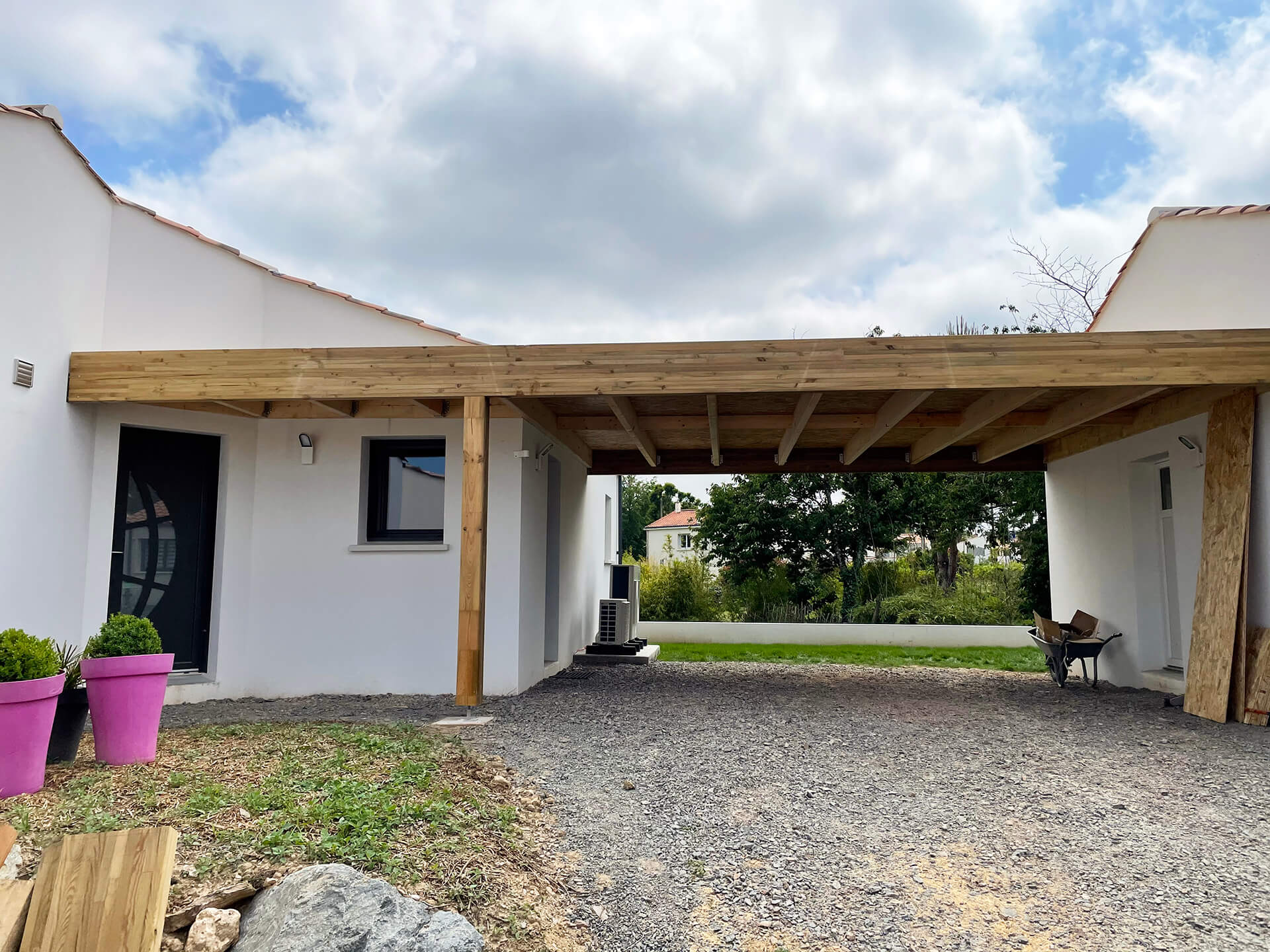 Réalisation de charpente par RBM Menuiserie à Apremont